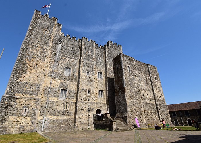 Dover Castle Private Day Tour from London in a Classic Black Cab